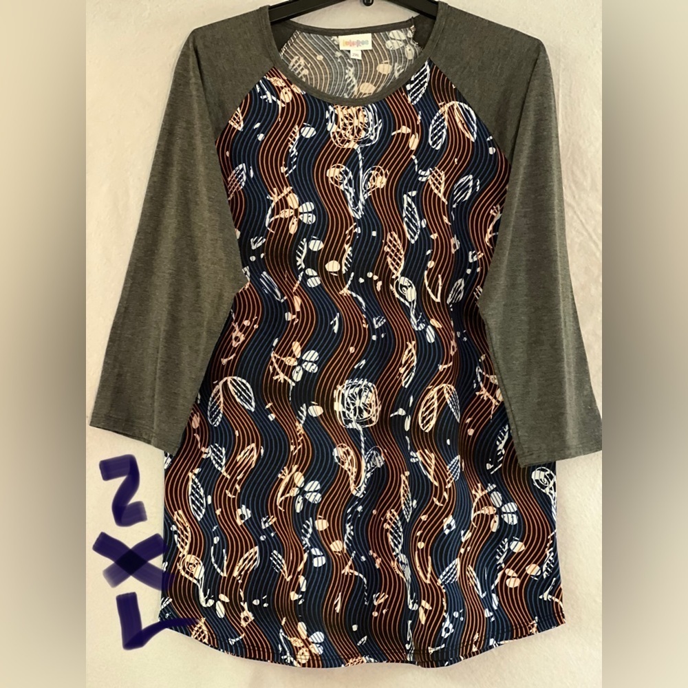 LADIES GREY, BROWN, BLUE & WHITE TOP